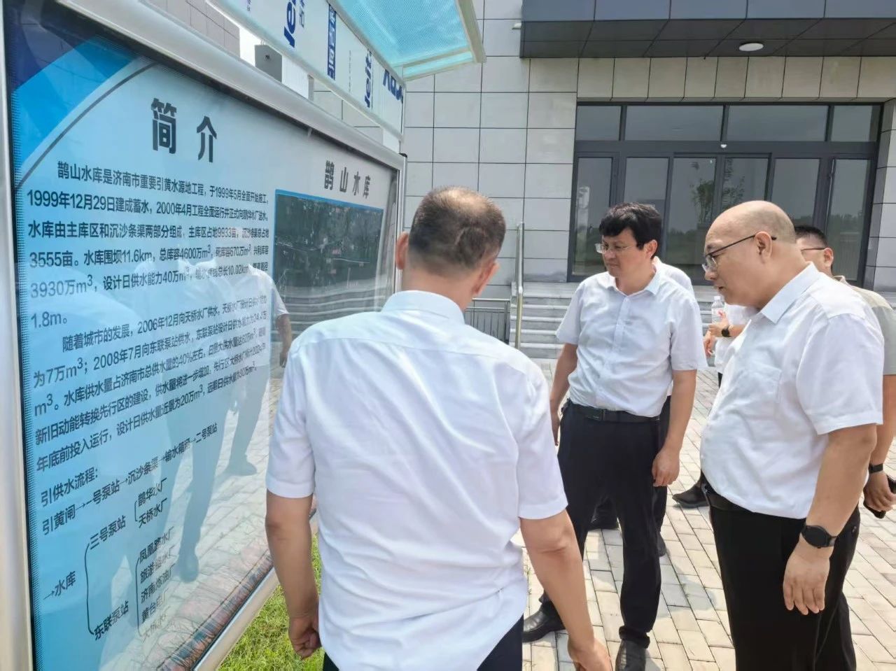 无惧“烤”验 以责任守护供水安全