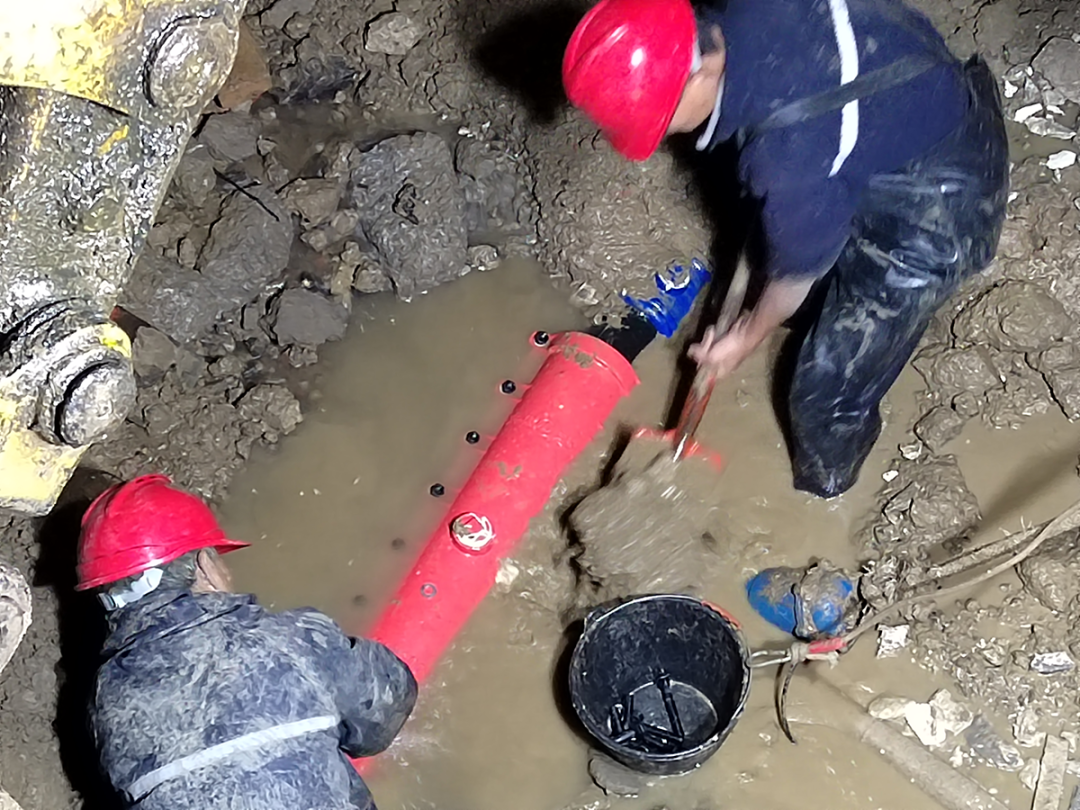 兖州水务：冒雨抢修保供水 民生保障暖人心