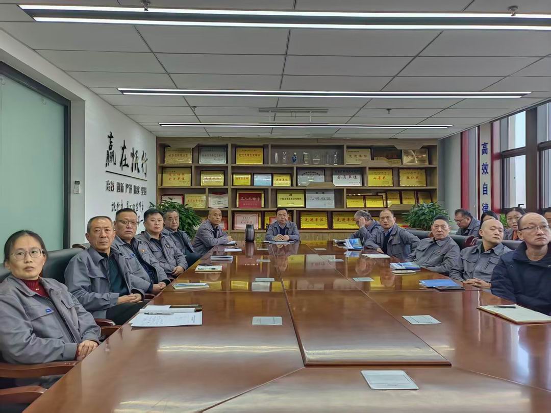 华龙水业：开展党员集中培训活动