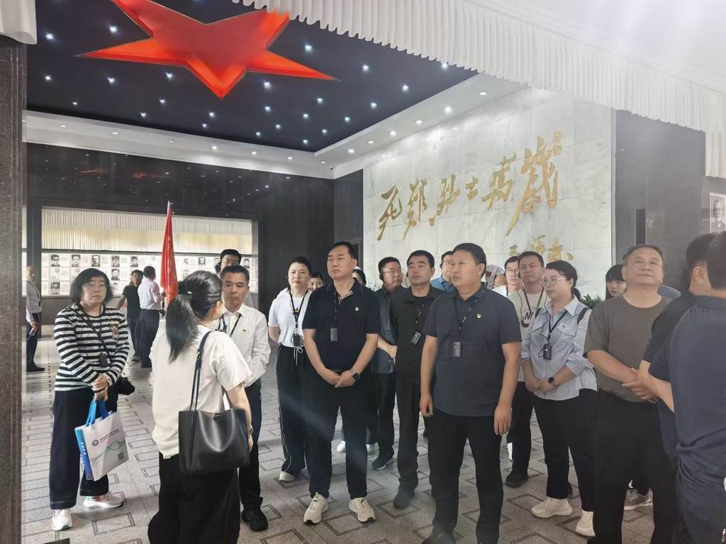 红色党建淬初心 精神赋能促前行